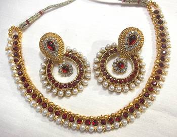 Maroon Pearl Polki Necklace Set 1