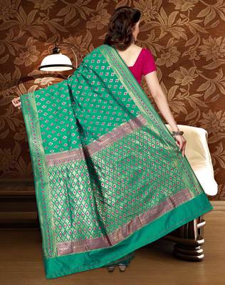 Green woven art silk saree with blouse 3