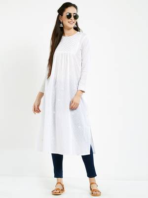 White embroidered cotton kurti 1