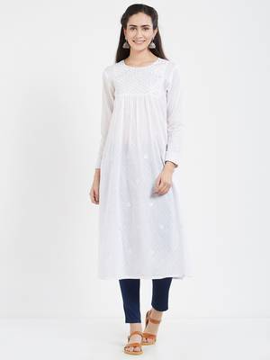 White embroidered cotton kurti 2