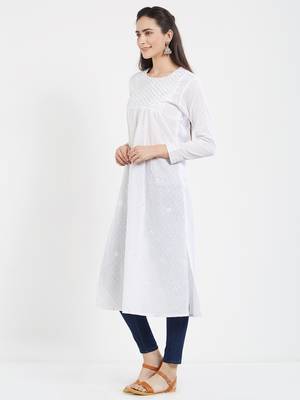 White embroidered cotton kurti 4