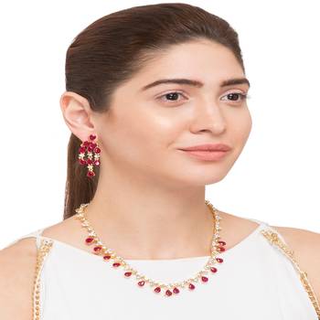 Red necklaces 2
