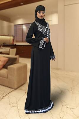 Black Creap And Silk Embroidered Islamic Kaftan 2