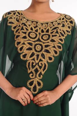 Bottle Green Embroidered Georgette Islamic Kaftan 3