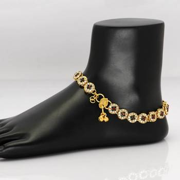 Maroon & Green Color Kundan Kundan Anklets 2