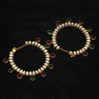 Maroon & Green Color Kundan Kundan Anklets 2