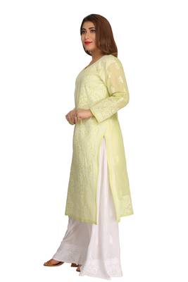 Green Embroidered Cotton Chikankari Kurti 3