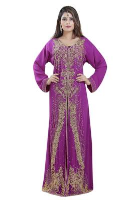 Magenta georgette islamic kaftan with zari and stone work 1