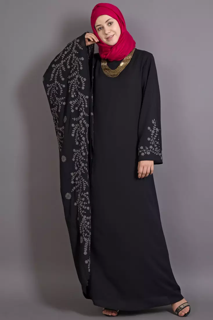 Black Poly Crepe Embroidered Islamic Abaya