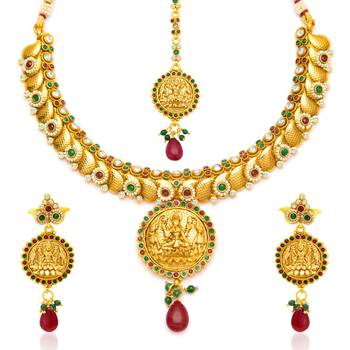Divine Gold Plated Temple Jewellery Necklace Set for Women 5