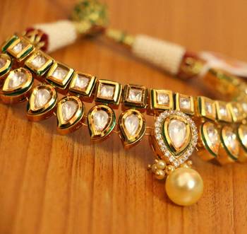 Kundan Meenakari Paisley Bridal Baajuband 2