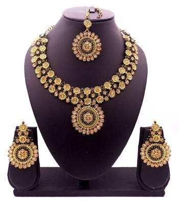Green antique gold plated bridal wedding diamond jewellery 1