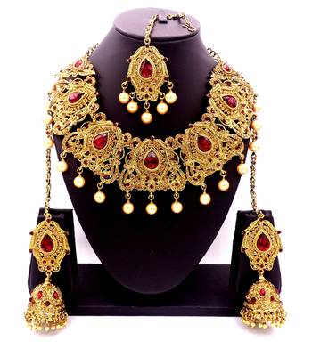 Maroon antique gold plated bridal wedding diamond jewellery 1