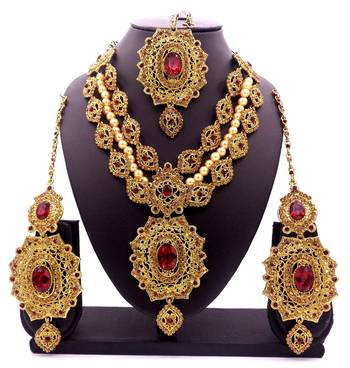 Maroon antique gold plated bridal wedding diamond jewellery 1