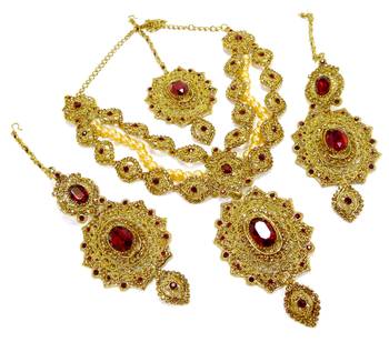 Maroon antique gold plated bridal wedding diamond jewellery 2