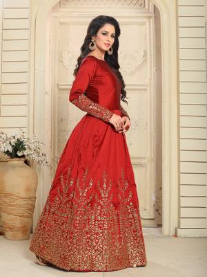 Red Embroidered Taffeta Salwar With Dupatta 3