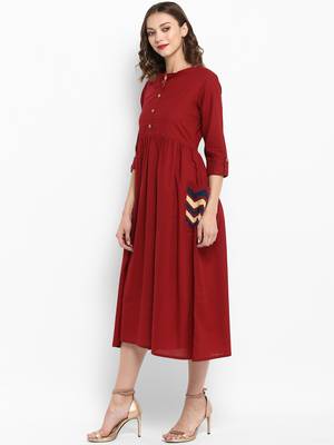 Red plain cotton kurtas-and-kurtis 4