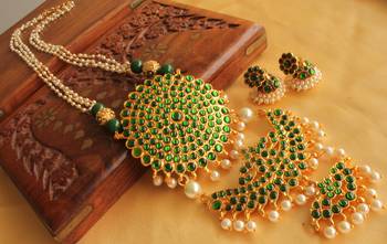 Beautiful Green Double Pendant Temple Jewel Long Necklace Set 2