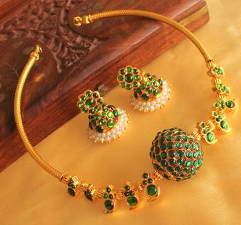 Beautiful Green Temple Mango Necklace Set 1