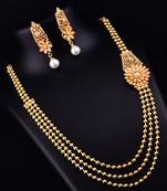 Gold pearl necklace-sets