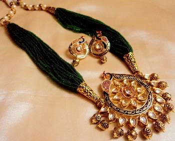 Elegant Peacock Kundan Necklace Set 2