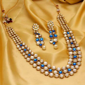 Festive Special Blue Color Kundan Necklace With Earring 4
