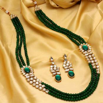 Partywear Collection Green Color Kundan Necklace With Earrings 4