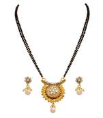 Gold diamond mangalsutra