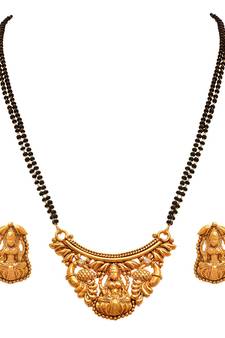 Gold mangalsutra