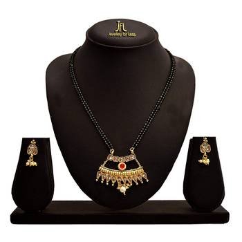 Gold cubic zirconia mangalsutra 2