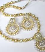 White stone pendant pearl necklace set