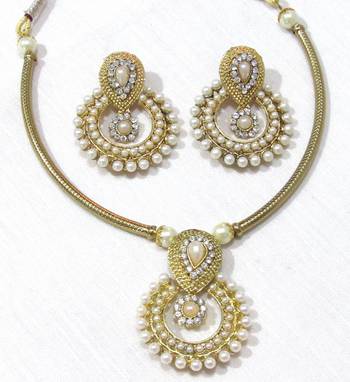 Golden kada polki pendant necklace set 2