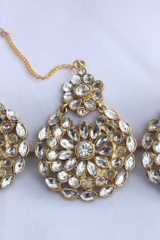 Reeti Fashions - White stone studded round motif earrkings with maang tikka set for women