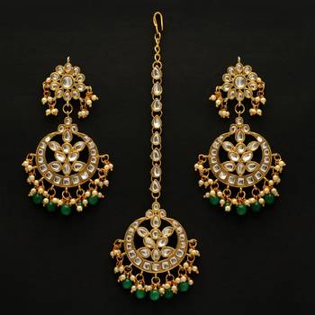 Green color imitation peral kundan earrings with maang tikka 1