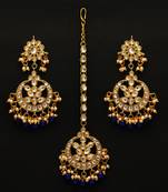 Blue color imitation peral kundan earrings with maang tikka