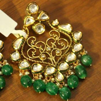 Green Kundan Onyx Yellow Gold Danglers Drops 2