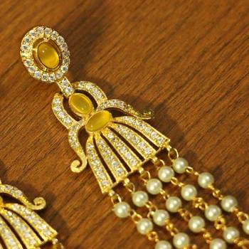 Yellow American Diamonds Onyx Yellow Gold Danglers Drops 2