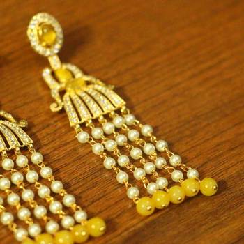 Yellow American Diamonds Onyx Yellow Gold Danglers Drops 3