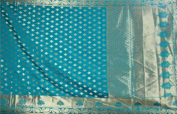 Blue Printed Jacquard Saree With Blouse 4