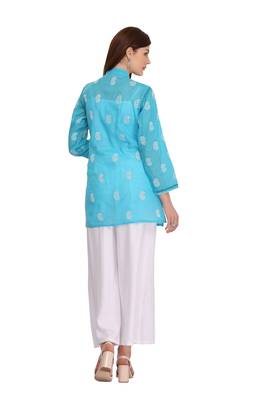 Ada Hand Embroidered Blue Cotton Lucknow Chikan Kurti 2