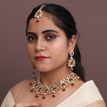 Maroon Color Imitation Pearl And Kundan Necklace With Earrings And Maang Tikka 1