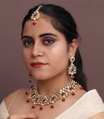 Maroon Color Imitation Pearl And Kundan Necklace With Earrings And Maang Tikka
