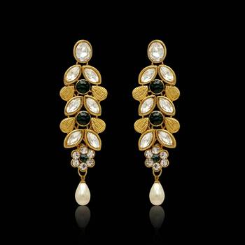Green Color Kundan Earrings For Girls And Women 3