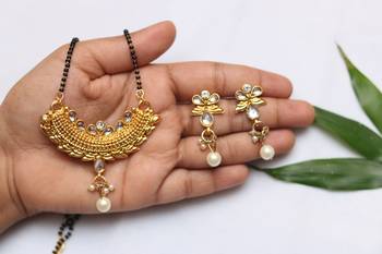 Crescent Shape floral kundan Mangalsutra Set 1