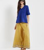 Royal  dobby pleated top with a sleeve with cuffs