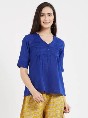 Royal  dobby pleated top with a sleeve with cuffs 2