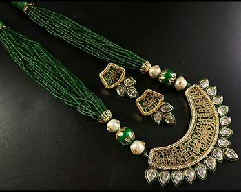 Kundan Thewa Green Necklace 3