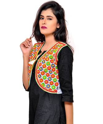 White Kutchi Embroidered Cotton Blend Short Jacket Women Ethnic Wear 2