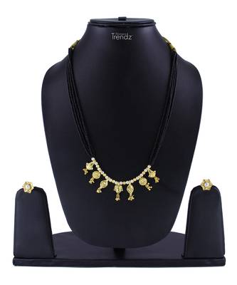 Handmade Jhondhala Poat Traditional Handmade Saaj Ghat 24K Gold Plated Alloy Mangalsutra And Earrings Set For Women 1