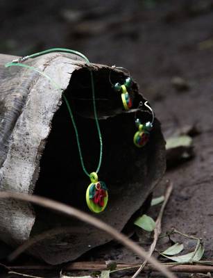 Multicolor Crystal Plain Pendants 4